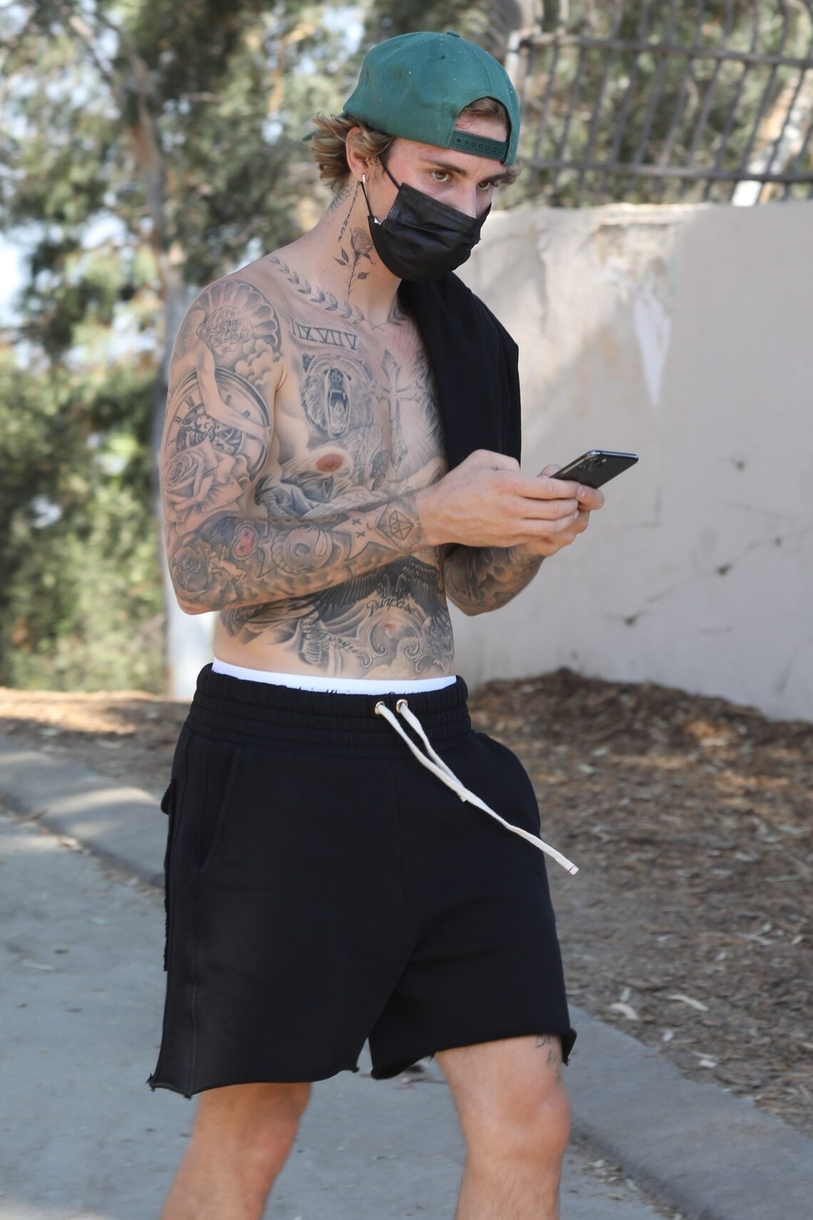 Justin Bieber took off his shirt while hiking in Los Angeles.