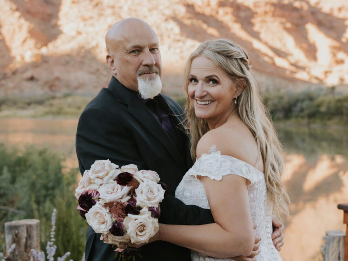 Inside 'Sister Wives' Star Christine Brown & David Woolley's Wedding Pics! Inside 'Sister Wives' Star Christine Brown & David Woolley's Wedding Pics!