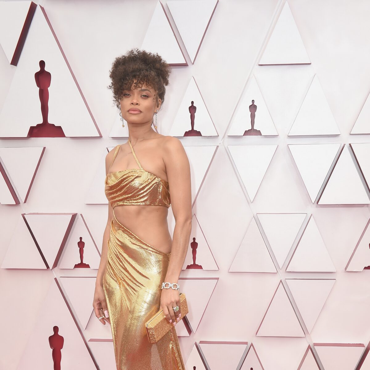 Andra Day Pays Tribute to Billie Holiday with Daring, Thigh-High Oscar Gown