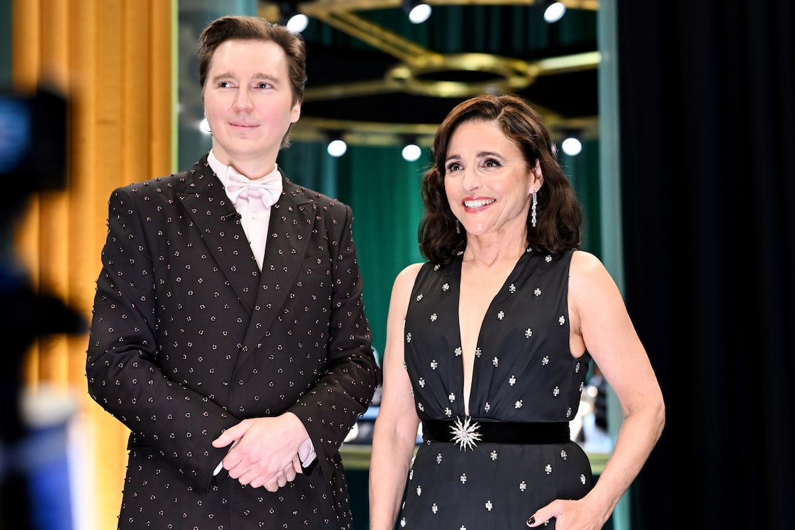 Paul Dano and Julia Louis-Dreyfus