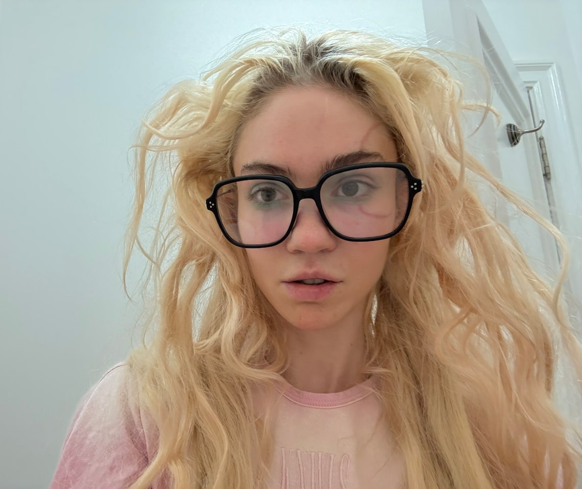 Machine Gun Kelly Debuts Massive Upper Body Blackout Tattoo He Obtained  'For Spiritual Purposes Only' - theJasmineBRAND, image size:1140x958