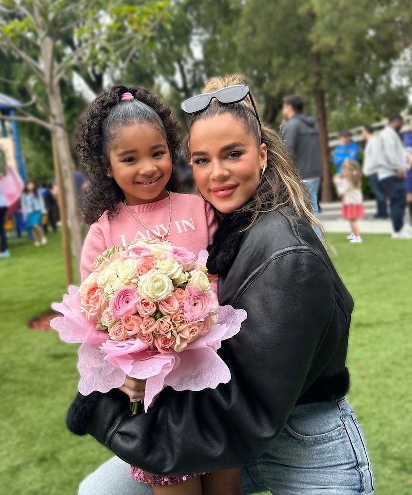 Khlo Kardashian Kylie Jenner Celebrate Kids Pre K Graduation   49d0154c6d3a43cb8e5abeafa12be27b Md 