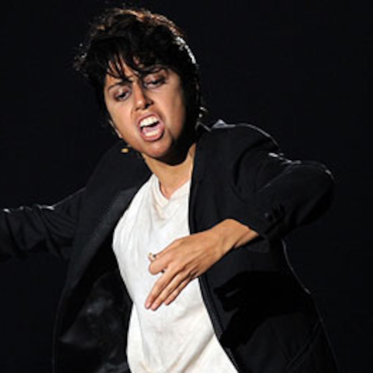 Lady Gaga S Jo Calderone Used Men S Bathroom At Vmas
