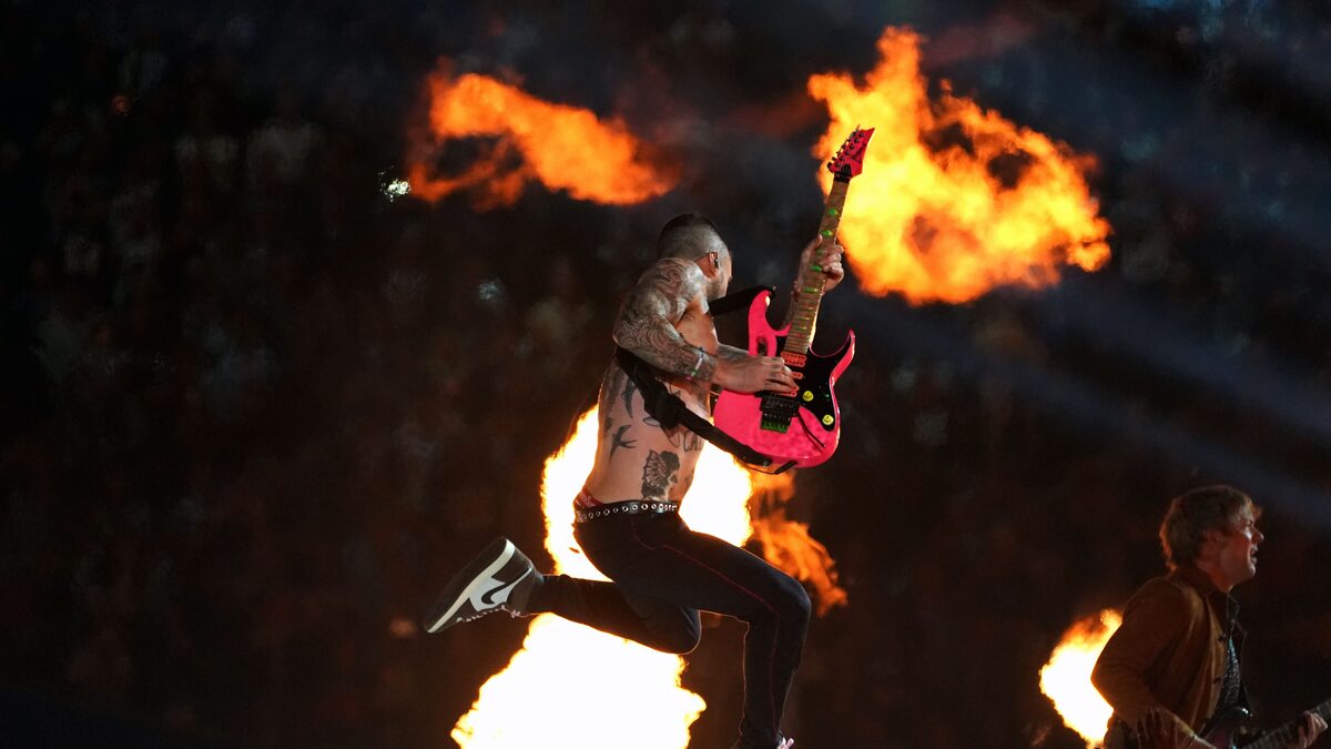 Pics! Stars at Super Bowl LIII