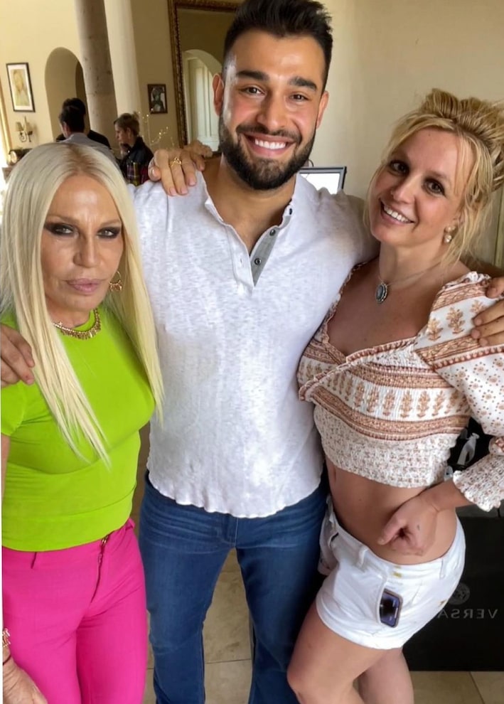 Britney Spears Meets Donatella Versace Today & Instagram Goes Wild