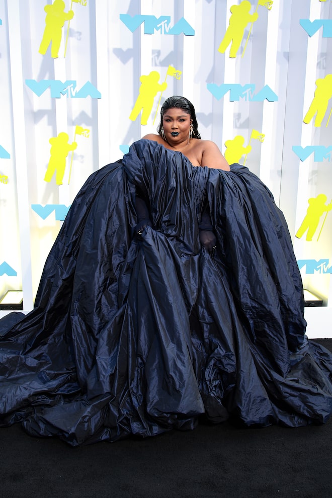 Lizzo Performs 'About Damn Time' and '2 Be Loved' at the 2022 MTV VMAs –  Billboard