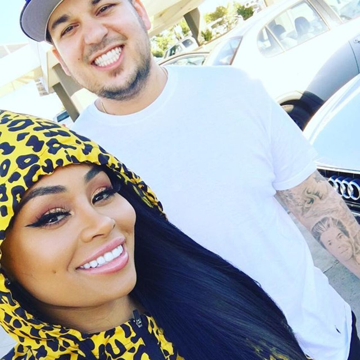 Rob Kardashian Gives NSFW View of Blac Chyna's Butt, image size:1200x1200