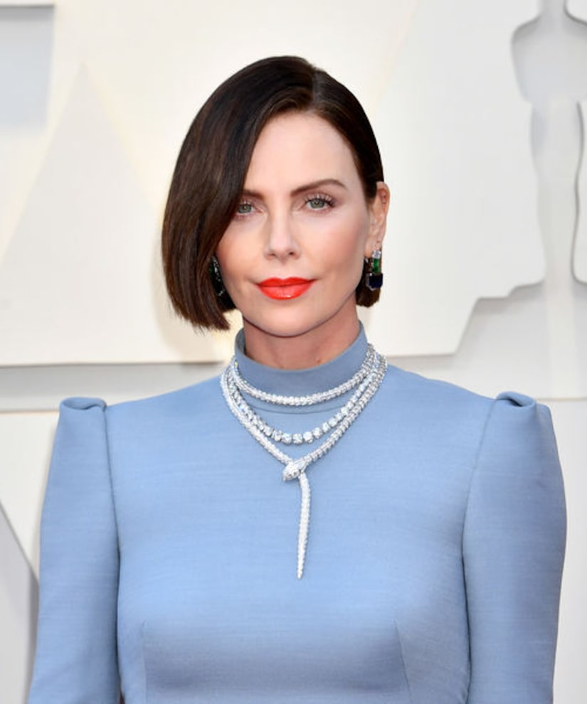 Charlize theron store oscars 2019 dress