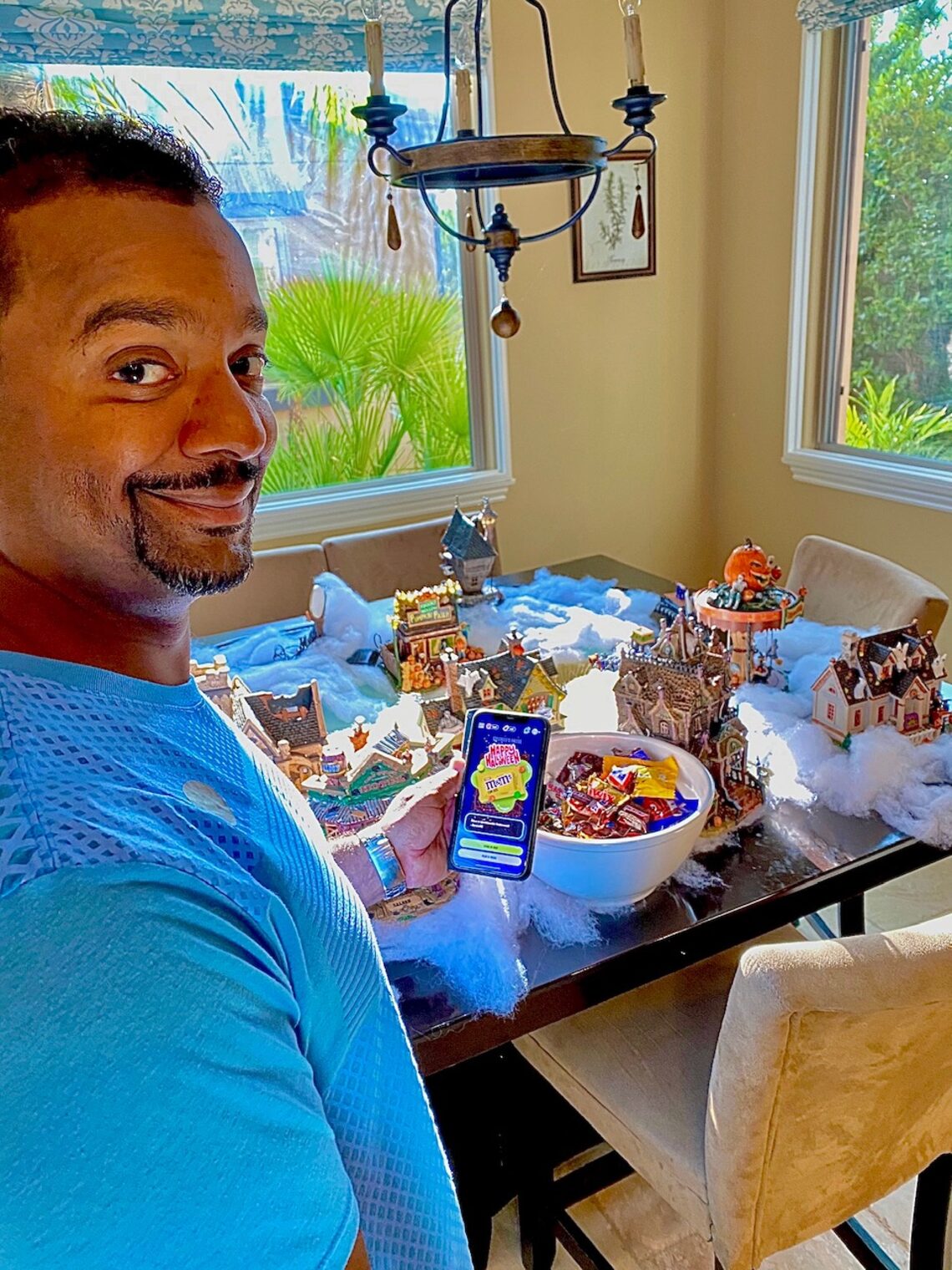 Alfonso Ribeiro shared how he’s gearing up for virtual trick-or-treating with Mars Wrigley’s TREAT TOWN™ app.