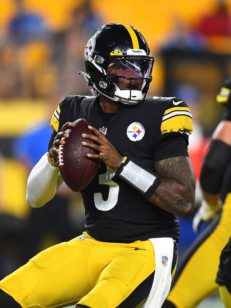 Pittsburgh Steelers QB Dwayne Haskins dies after being struck by dump truck  - ESPN