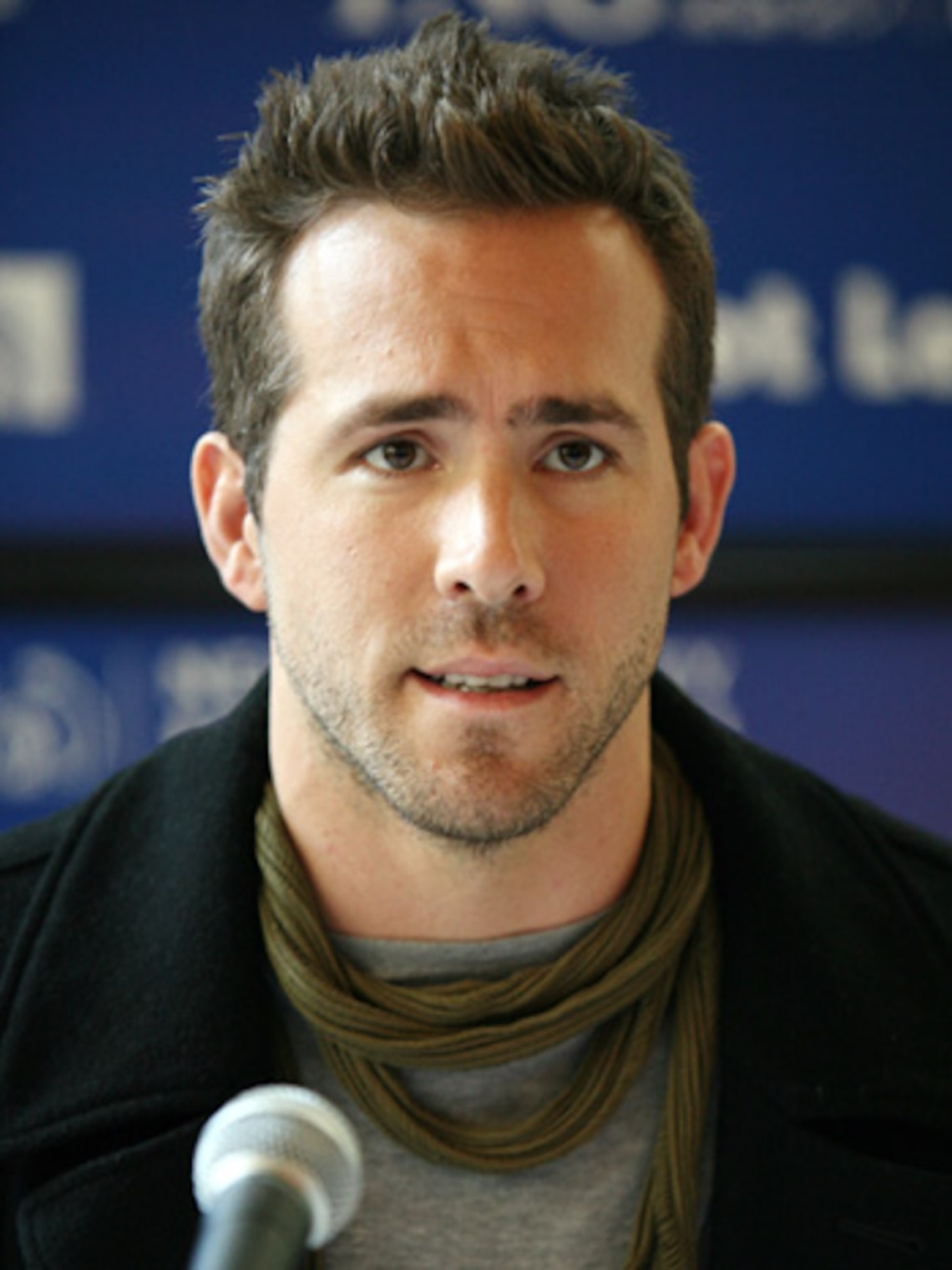 Ryan Reynolds spoke during a ING New York City Marathon press conference at legendary restaurant Tavern on the Green. (Getty Images: Scott Gries)