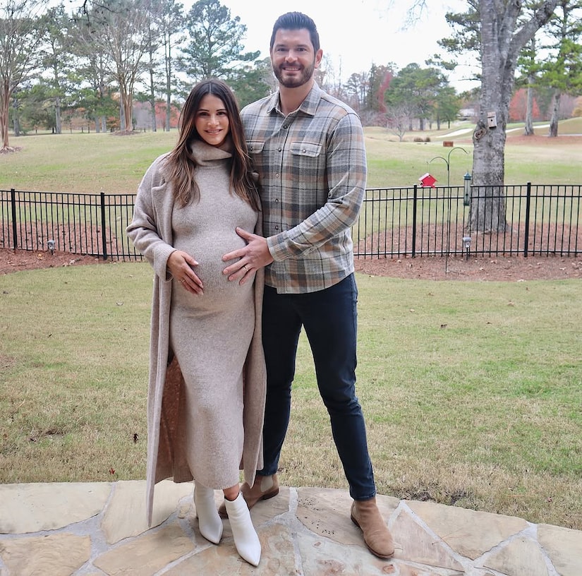 First Pic! 'The Bachelorette' Alum Andi Dorfman & Blaine Hart Welcome Baby Girl