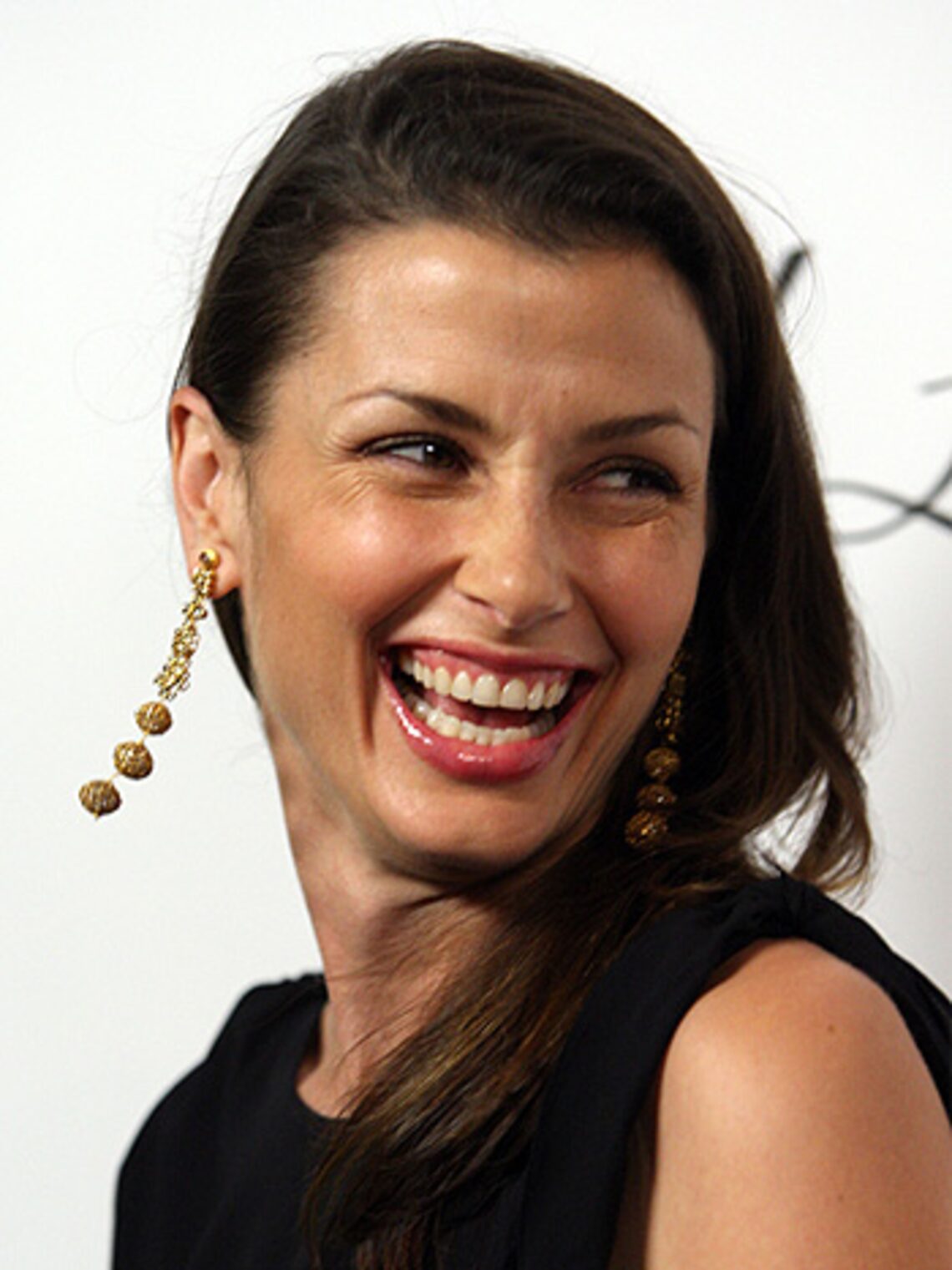 Tom Brady’s baby mama Bridget Moynahan rocked gold earrings at the opening of jeweler Neil Lane’s flagship store in L.A. (Getty Images: Frazer Harrison)