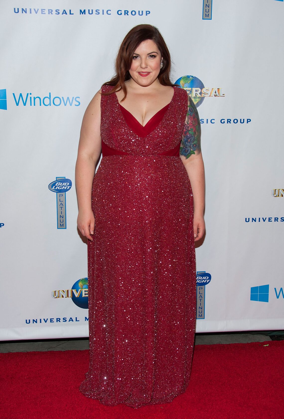 Keyshia Cole posts Disneyland pics on Instagram, image size:1140x1683