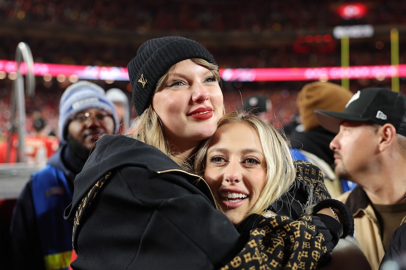 Taylor Swift & Brittany Mahomes Reunite, Travis Kelce Does ‘Fate of Ophelia’ Touchdown Celly