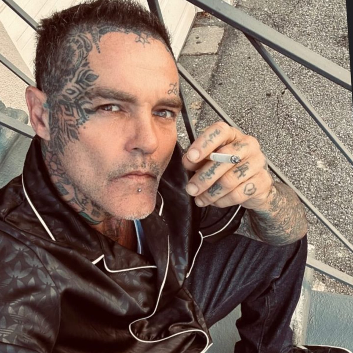 The Number Ones: Crazy Town's “Butterfly” : r/popheads, image size:1200x1200