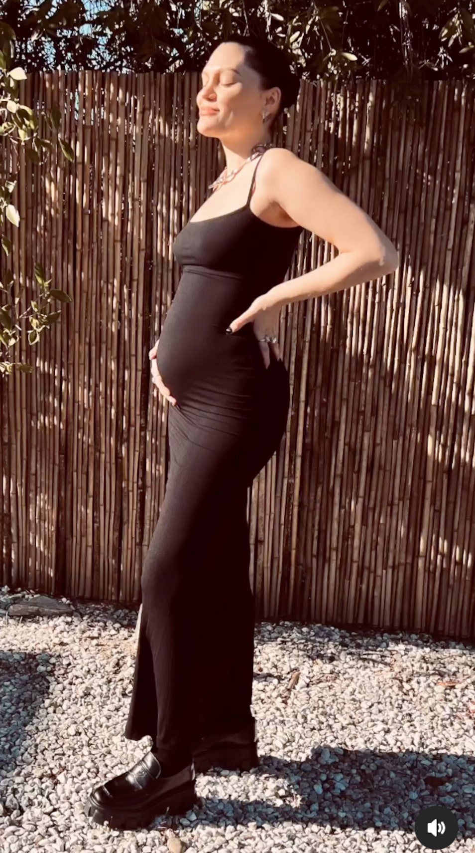 Jessie J Pregnant, Expecting Baby in Emotional Video: Watch