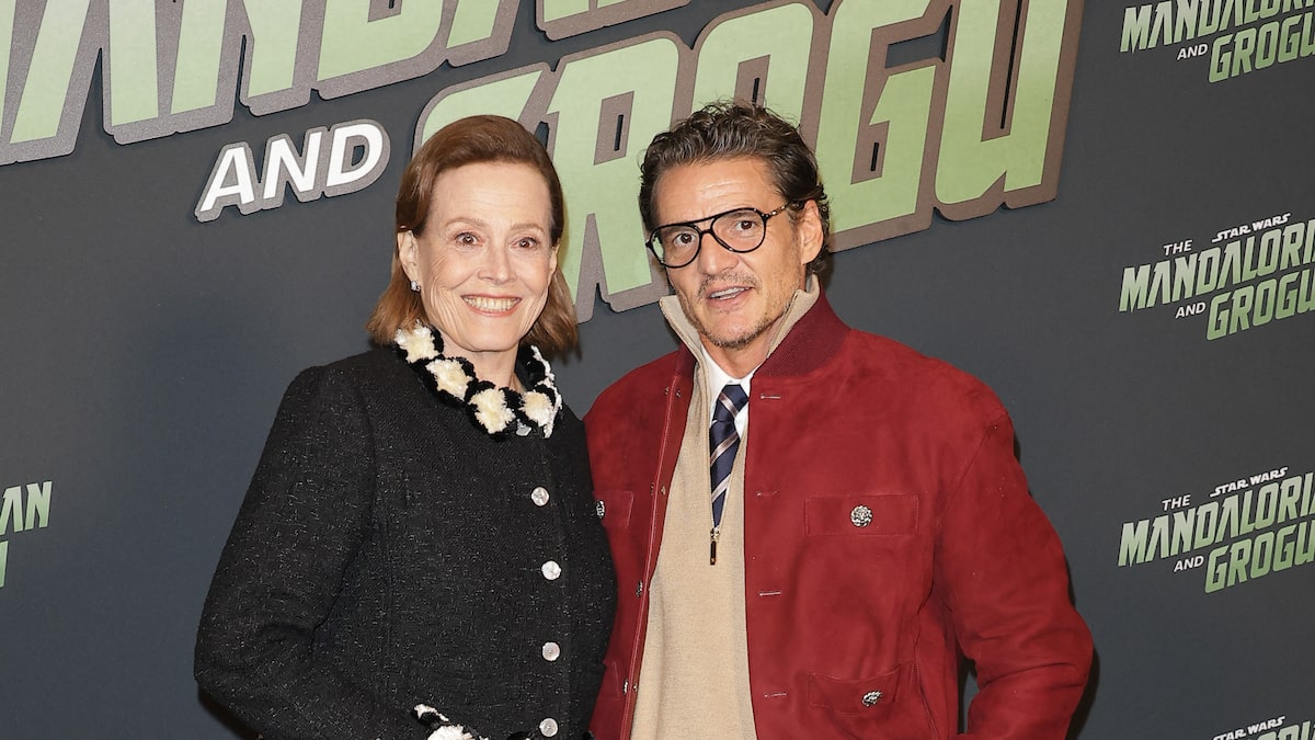 “Lost All His Aura”: Fans Roast Pedro Pascal Over Strange Slip Up At His ‘Star Wars’ Movie Premiere