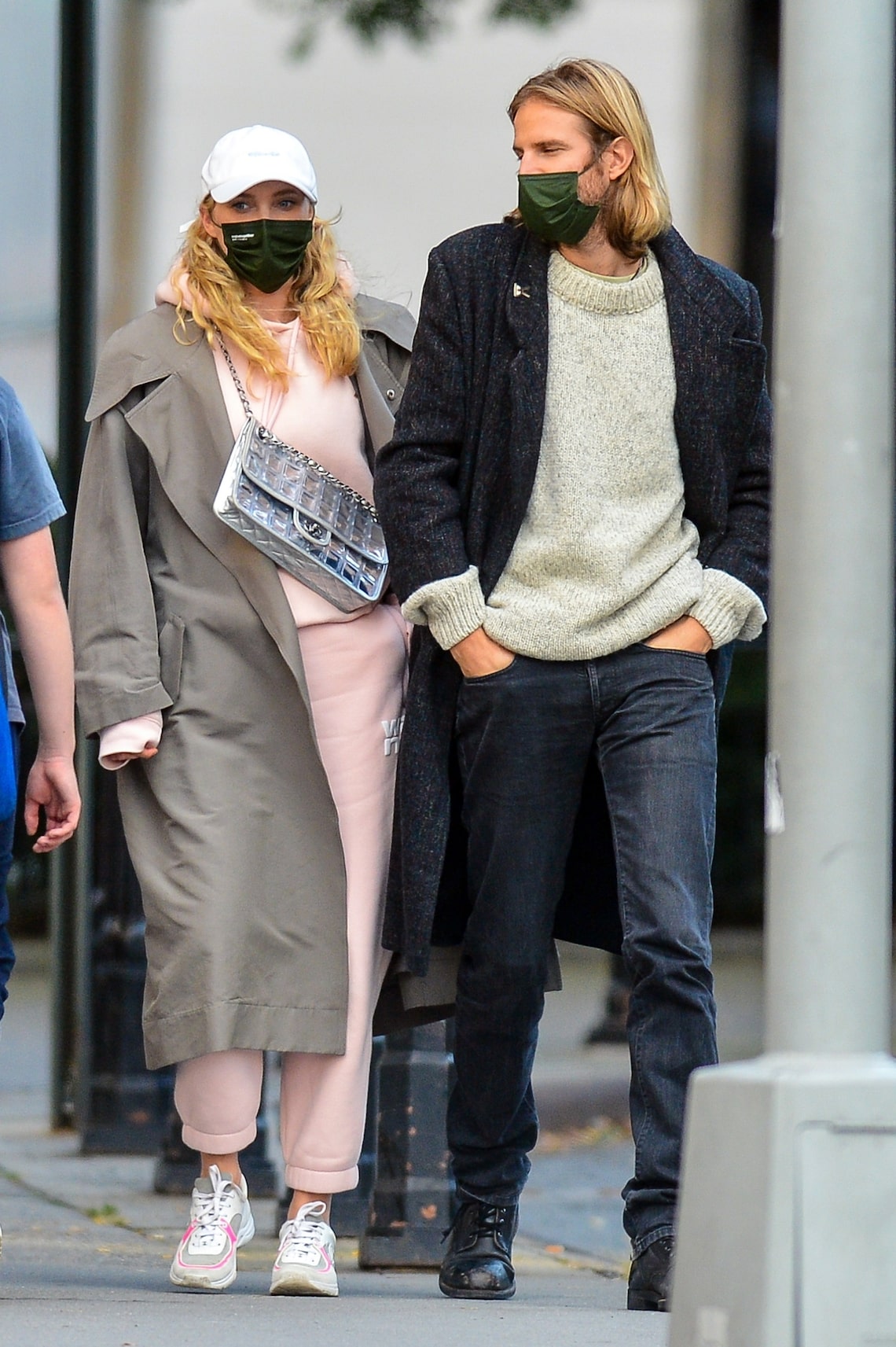 Days after her pregnancy announcement, Elsa Hosk stepped out for lunch in NYC with Tom Daly.