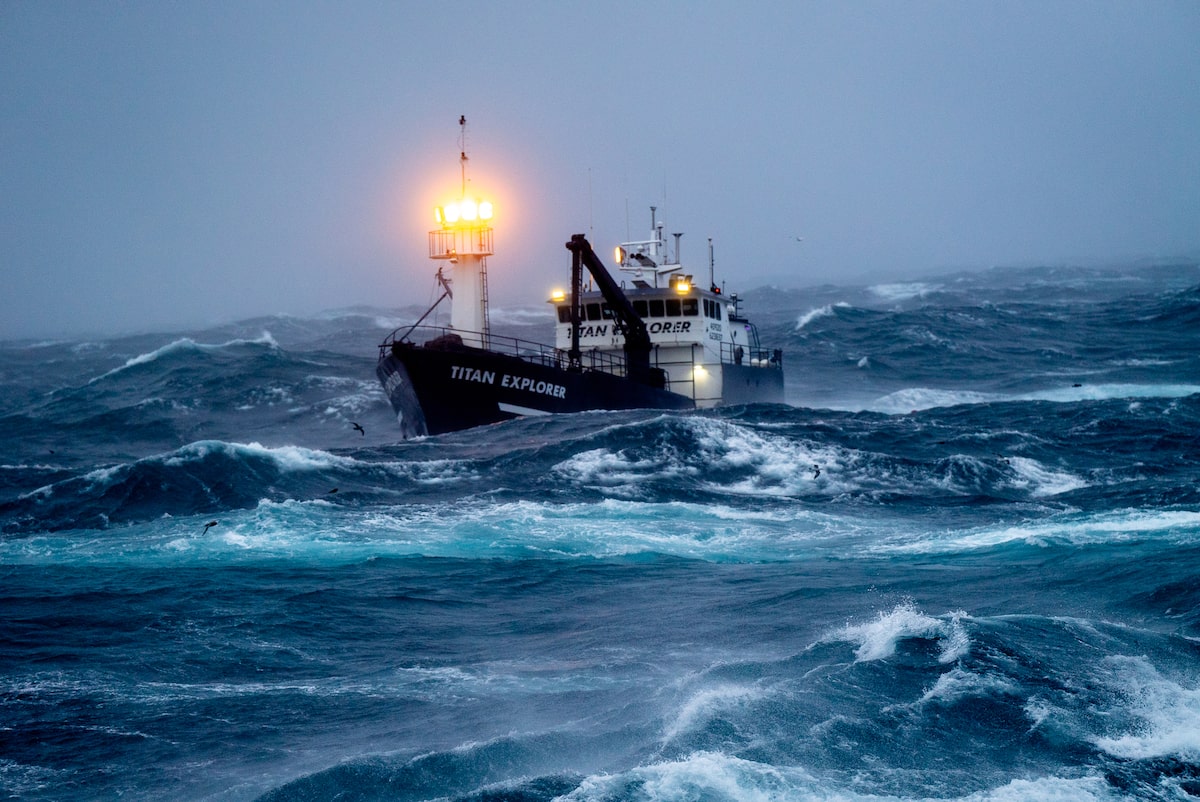 Deadliest Catch': Jake Faces Ammonia Leak on Titan Explorer (Exclusive Clip)